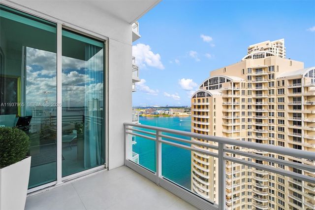 900 Brickell Key Blvd 2004, Miami, FL 33131