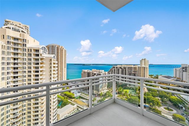 900 Brickell Key Blvd 2004, Miami, FL 33131