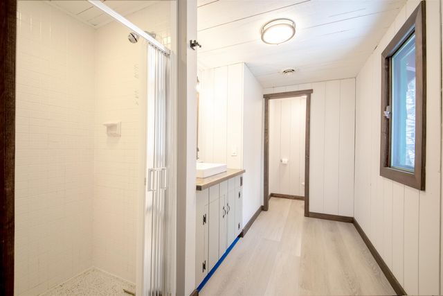 261 Handle Road, Dover, VT 05356