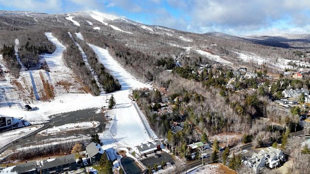 261 Handle Road, Dover, VT 05356