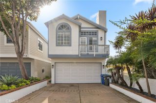 1712 Speyer Ln, Redondo Beach, CA 90278