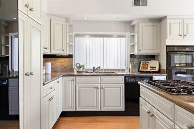 2662 Magellan Lane, Vista, CA 92081