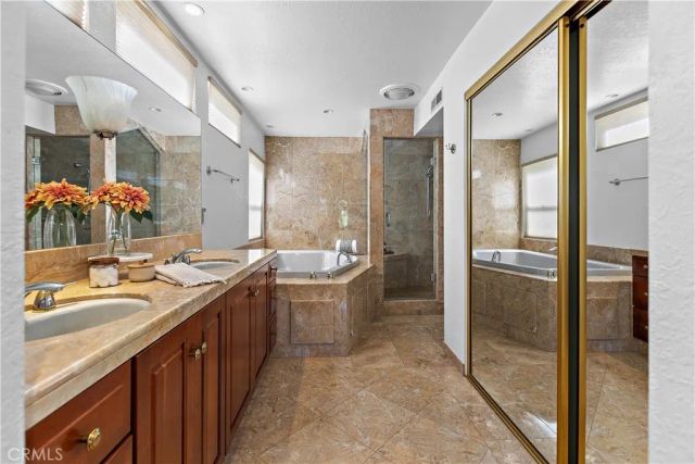2662 Magellan Lane, Vista, CA 92081