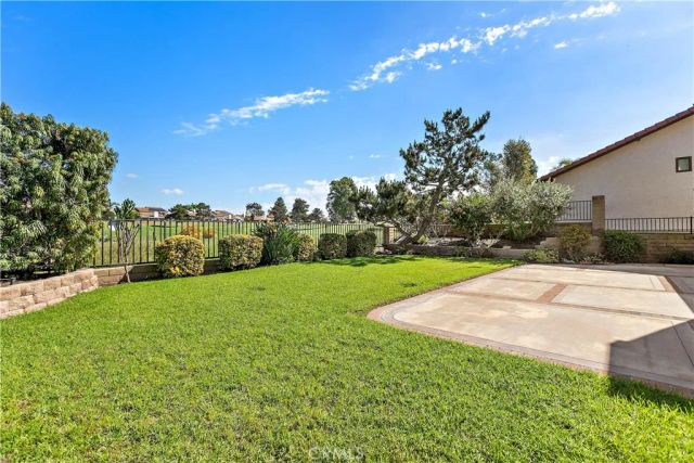 2662 Magellan Lane, Vista, CA 92081