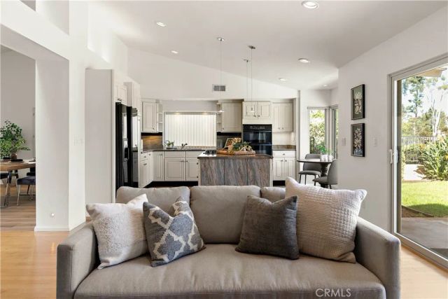 2662 Magellan Lane, Vista, CA 92081