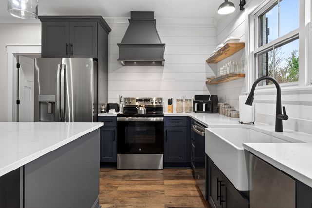 381 Rivercliff Rd, Mcminnville, TN 37110