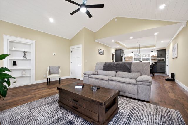 381 Rivercliff Rd, Mcminnville, TN 37110