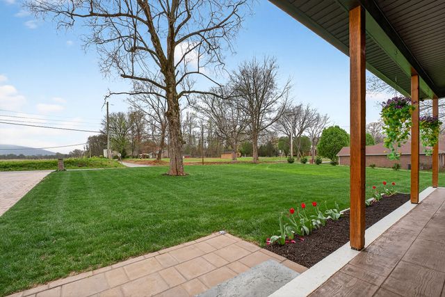 381 Rivercliff Rd, Mcminnville, TN 37110