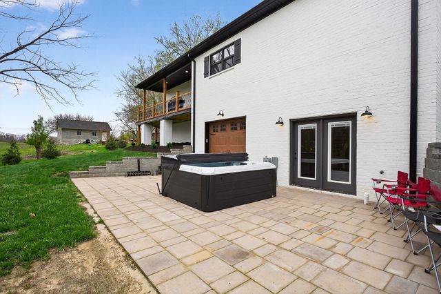 381 Rivercliff Rd, Mcminnville, TN 37110