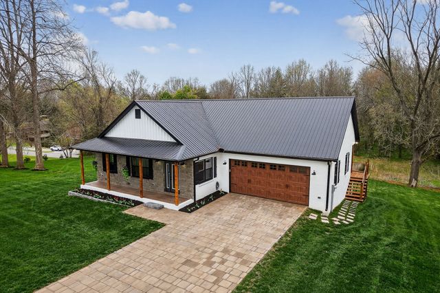 381 Rivercliff Rd, Mcminnville, TN 37110