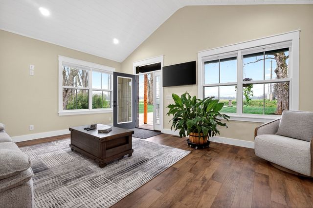 381 Rivercliff Rd, Mcminnville, TN 37110