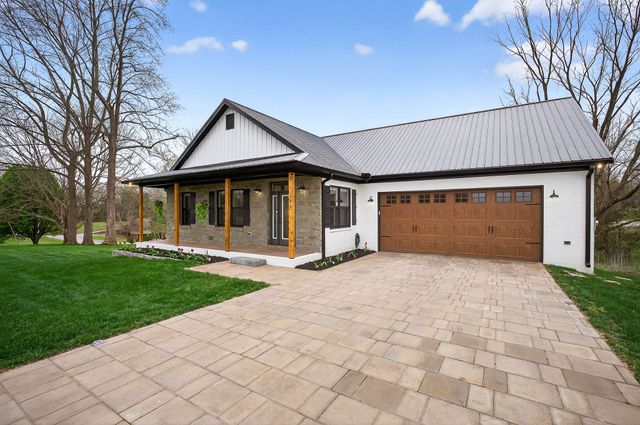 381 Rivercliff Rd, Mcminnville, TN 37110