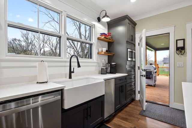 381 Rivercliff Rd, Mcminnville, TN 37110