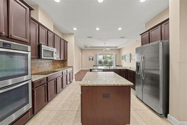 20153 OAKFLOWER AVENUE, Tampa, FL 33647