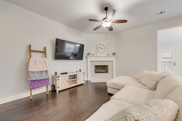 247 Old Settlers Trail, Waxahachie, TX 75167