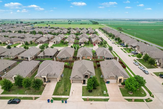 247 Old Settlers Trail, Waxahachie, TX 75167