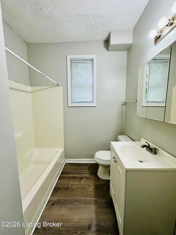 2912 Greenwood Ave, Louisville, KY 40211