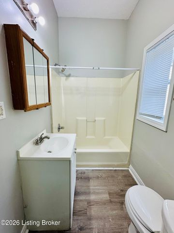 2912 Greenwood Ave, Louisville, KY 40211