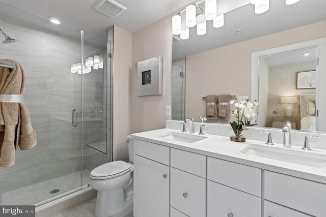 3537 DEAN DR, Hyattsville, MD 20782