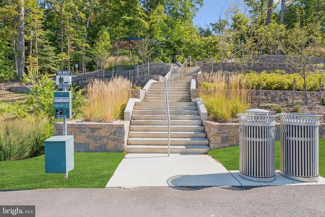 3537 DEAN DR, Hyattsville, MD 20782