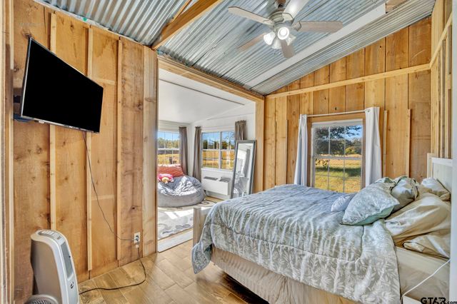 19316 Spillway Rd, Winona, TX 75792