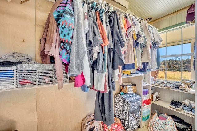 19316 Spillway Rd, Winona, TX 75792