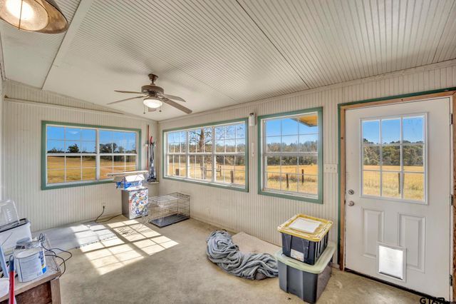 19316 Spillway Rd, Winona, TX 75792