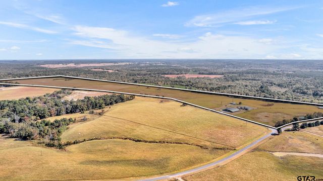 19316 Spillway Rd, Winona, TX 75792