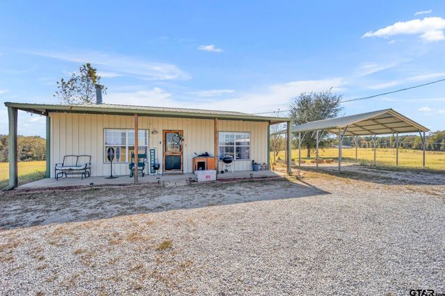 19316 Spillway Rd, Winona, TX 75792