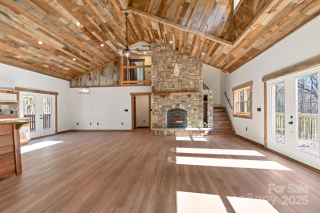 486 Hunter-Lysik Way, Laurel Springs, NC 28644