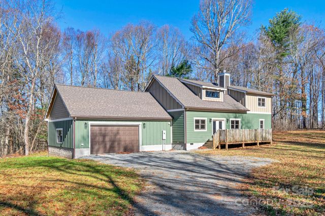 486 Hunter-Lysik Way, Laurel Springs, NC 28644