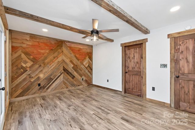 486 Hunter-Lysik Way, Laurel Springs, NC 28644