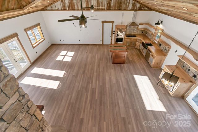 486 Hunter-Lysik Way, Laurel Springs, NC 28644