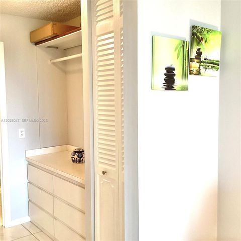 8900 Washington Boulevard 415, Pembroke Pines, FL 33025