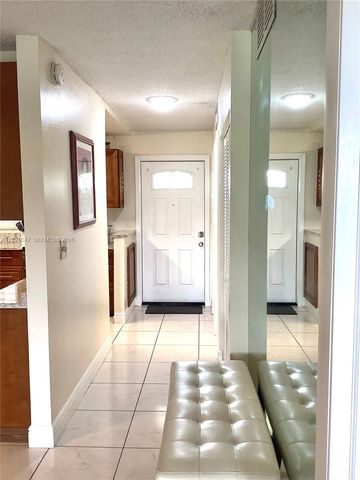 8900 Washington Boulevard 415, Pembroke Pines, FL 33025