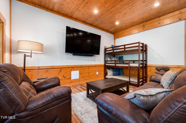 285 Cable Hollow Road, Butler, TN 37640