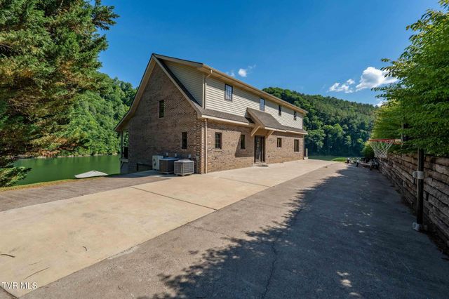 285 Cable Hollow Road, Butler, TN 37640
