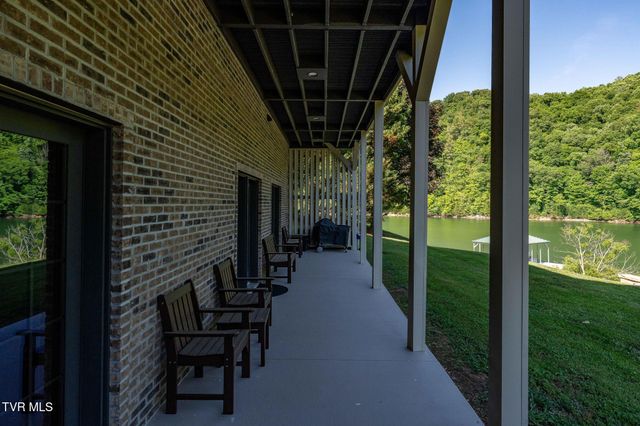 285 Cable Hollow Road, Butler, TN 37640