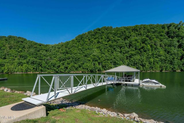 285 Cable Hollow Road, Butler, TN 37640