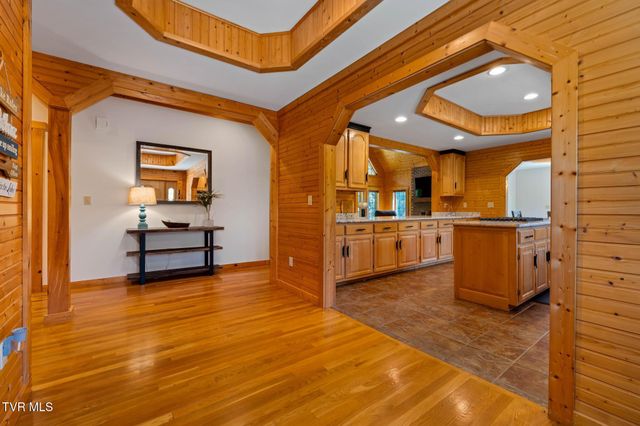 285 Cable Hollow Road, Butler, TN 37640