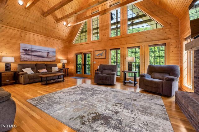 285 Cable Hollow Road, Butler, TN 37640