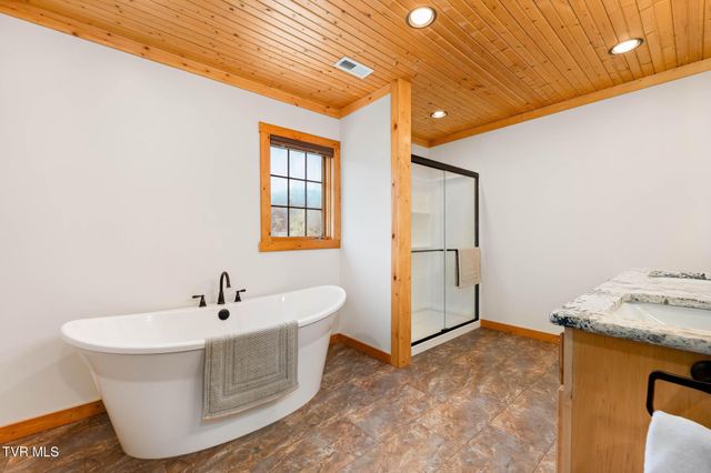285 Cable Hollow Road, Butler, TN 37640
