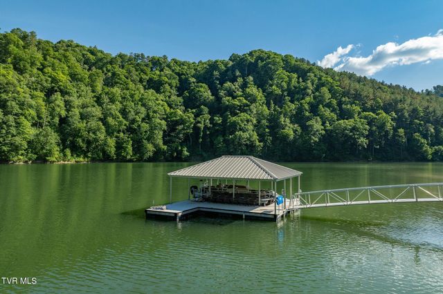 285 Cable Hollow Road, Butler, TN 37640