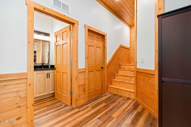 285 Cable Hollow Road, Butler, TN 37640