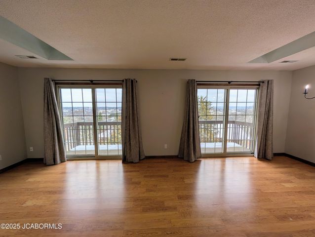 1310 SWIFTS HIGHWAY H202, Jefferson City, MO 65109