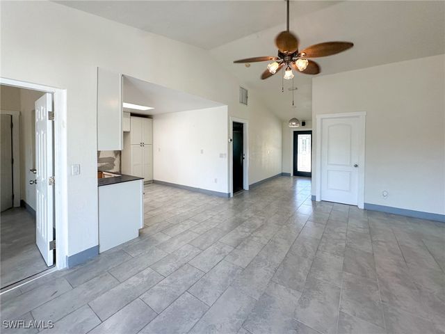 137 Meta ST, Fort Myers, FL 33905