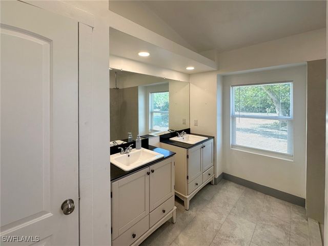 137 Meta ST, Fort Myers, FL 33905