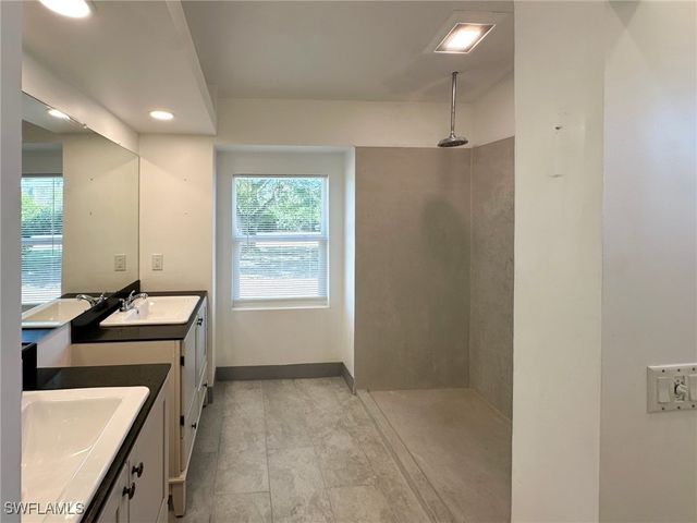 137 Meta ST, Fort Myers, FL 33905