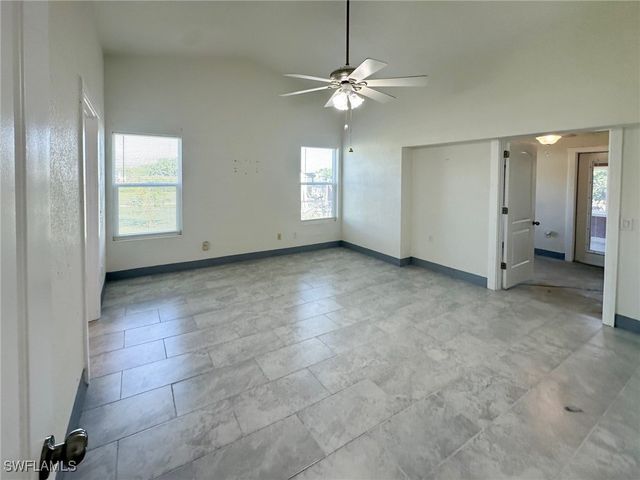 137 Meta ST, Fort Myers, FL 33905