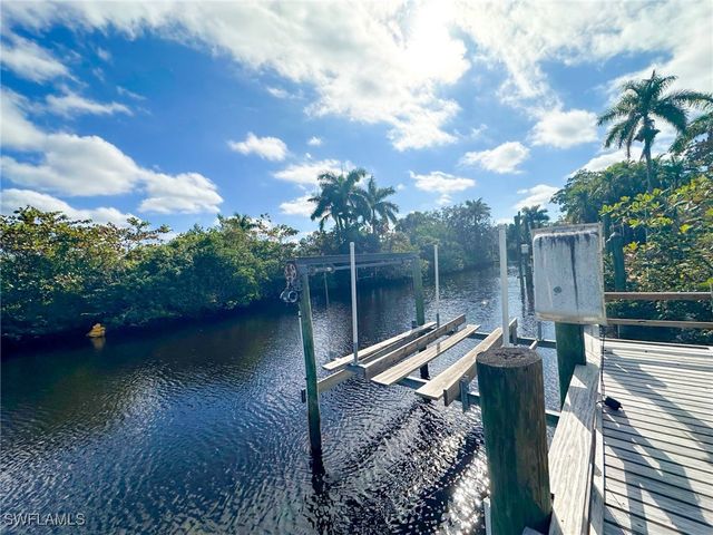 137 Meta ST, Fort Myers, FL 33905